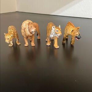 Brown and Orange Big Cat Action Figures Set
